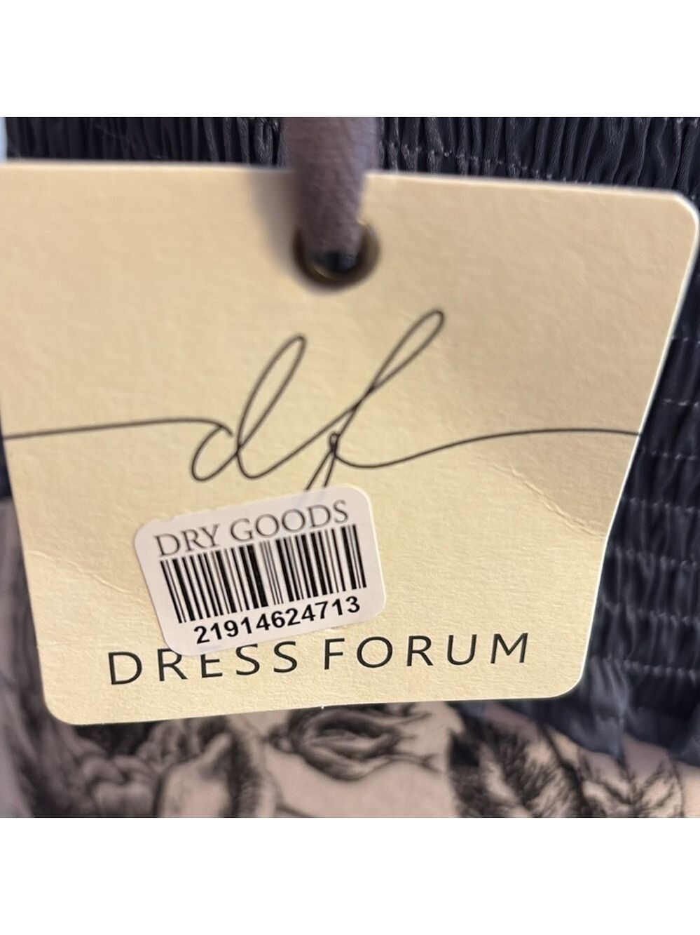 Dress Forum Gray Fitted Camisole Top Cropped Smocked Size M New - Picture 4 of 5